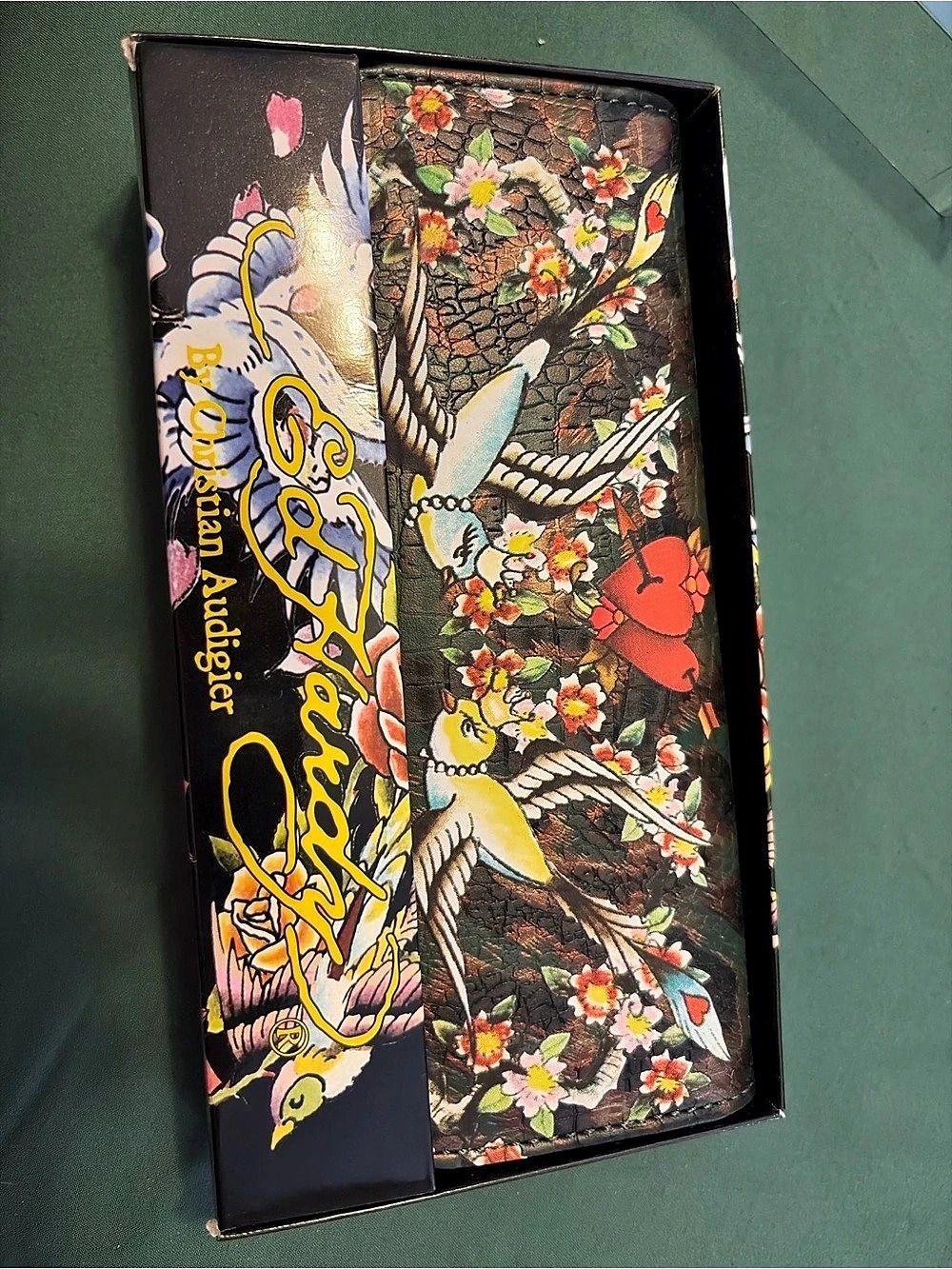 Ed Hardy Love Kills Slowly / Swallow Print Flap Wallet Brown & Black